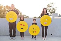 11-diy-emoji-costume-cardboard.jpg